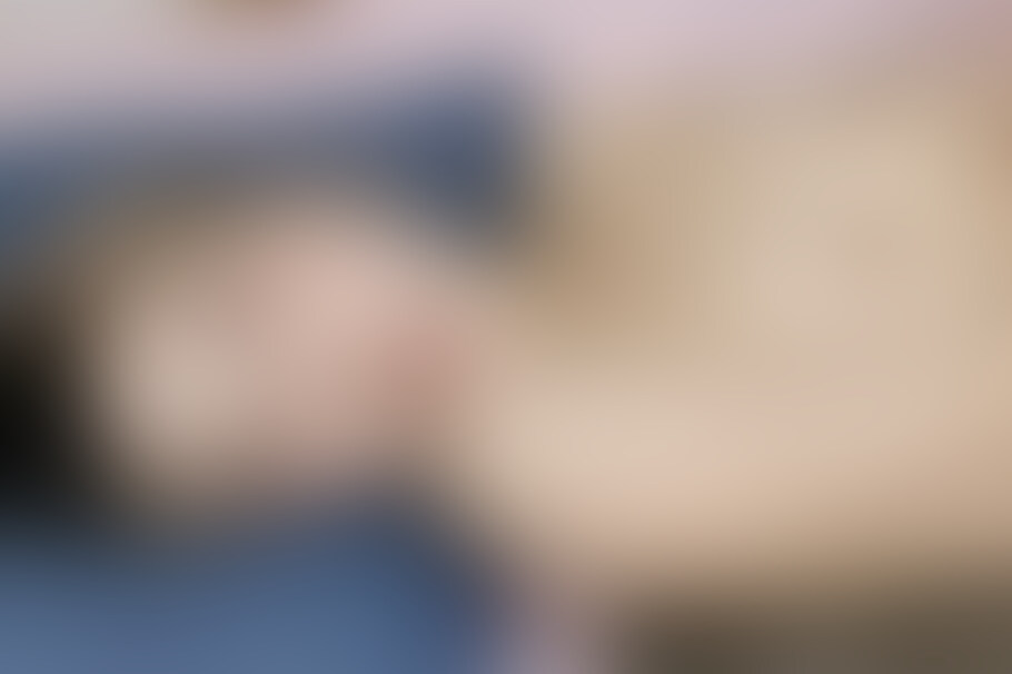顔出し★Eカップ美乳の美人さんとハメ撮りセックス個人撮影★完全版
可愛い女の子がカメラ目線で乳首舐め&濃厚生フェラ、ヨダレだらっだらのディープスロートもしてくれます
電マオナニーからチンポ挿入中もカメラ目線なんです!
至高の一本になっちゃいました (2/2)