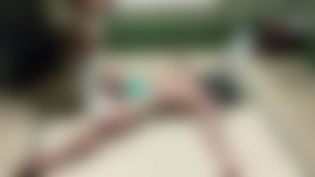 ホワイトタイガーに押し倒されてしまった sample 1