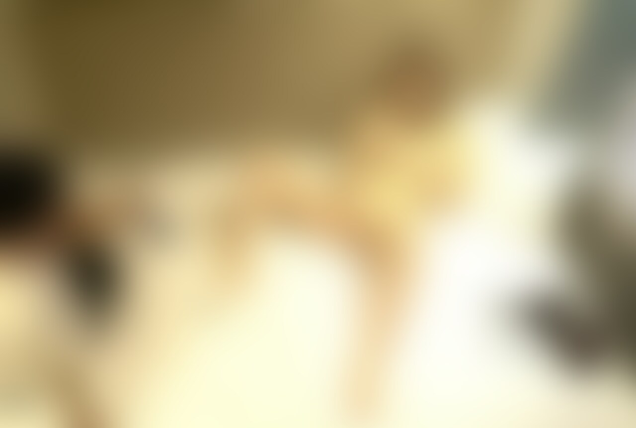 女子大生がクリトリスを擦りまくりながらオナニー②(ここな/22歳/女子大生) (2/2)