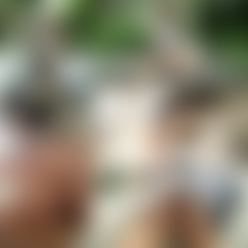 パンチラだけの約束がマンチラ&ち○ぽにぎりにまでエスカレート
※サムネではボカシが入っていますが本編では顔出ししています
アロマショップ店員・みれいちゃん(25歳)は
オトナな雰囲気漂うお○○○さん系美女。
そんなイイオンナを連れて町ブラしてきました。
みれいちゃんは憂いのあるまなざしが魅力的で、
一見するとクールビューティー。
だけど僕がが無茶ぶりした時に見せる
はにかんだような笑顔が可愛くてギャップ萌えなんです。
その笑顔を見たいばかりに、いろんなシチュエーションで
所構わずどんどんスケベな要求をしてしまって…
最初はパンチラだけって話だったけど、
途中トイLでおち○ぽシゴいてもらったり、
スリルを感じながら結局マンチラまで楽しんだりして。
静かに、淡々と、でも心の中ではすごく興奮してる。
そんな隠れスケベなみれいちゃんとの夏の思い出を
ゼヒご覧ください。
*-*-*-*-*-*-*-*-*-*-*-*
■動画情報■
【表示サイズ】1920×1080
【収録時間】09分37秒
【ビットレート】6000kbps
【拡張子】MP4
*-*-*-*-*-*-*-*-*-*-*-*
■注意事項■
・この作品は、私「kei」によって作られた、完全オリジナル動画です。
・作品に登場する人物は公的身分証で20歳以上であることを確認し、
撮影の同意書にも記入、押印してもらっています。
・2次使用、第3者への譲渡、転載、転売等は固く禁止します。 (2/2)