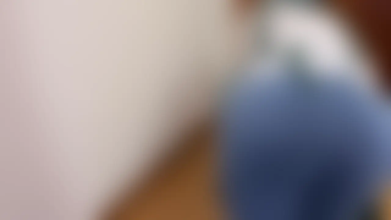 🎍大好評の「幻の動画シリーズ」  人妻さんに何度も交渉を重ね、ついに公開許可をもらえました…。 
※個撮感強めの動画になっております

旦那さんが仕事中の昼下がり、美優さんの家でこっそりHしていた映像です。 

長期間の交渉の末、ついに公開が実現！
⚠️家が特定される可能性もあるため、急な削除の可能性もあります。ご了承ください。 

家でのプレイ時間が限られていたため、服を着たままのSEX。 
お互い快楽だけを求め、昼間から中イキ・射精の連続…。 
※危険日で中出しは不可でしたが、射精後にこっそり生膣に挿入しちゃいました…。

昼間の自宅で気持ちよくなっちゃう人妻の、生々しい姿をたっぷり収録。 

🚨さらに今回は豪華2本立て！ 
別日の動画で、おまんこが疼きすぎて潮が止まらなかった時の動画も同時収録。 

濃厚な2本をぜひ本編でご覧ください。

ーーーーーーーーーーー
宝くじ企画の当選者さまへ🎯
1/10（土）23:50に、動画視聴用のGoogleドライブURLをDMで送付済みです！ (2/2)