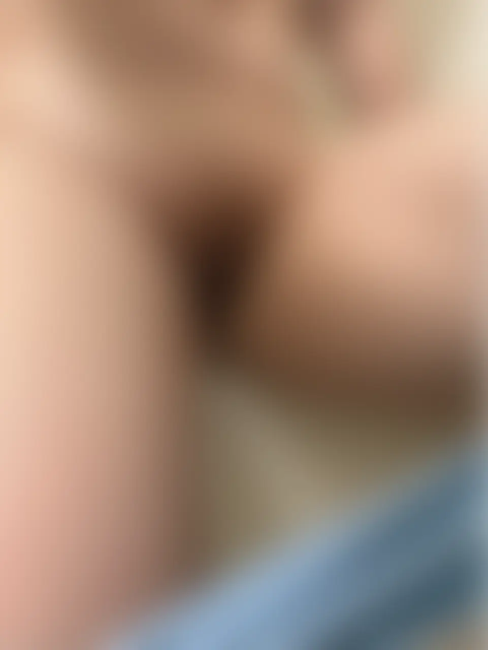 すみれ「脱毛行ってきたー！ ツルツルになっちゃった…恥ずかしいけど見て欲しい… 欲張りさんです……♡」の投稿サムネイル
