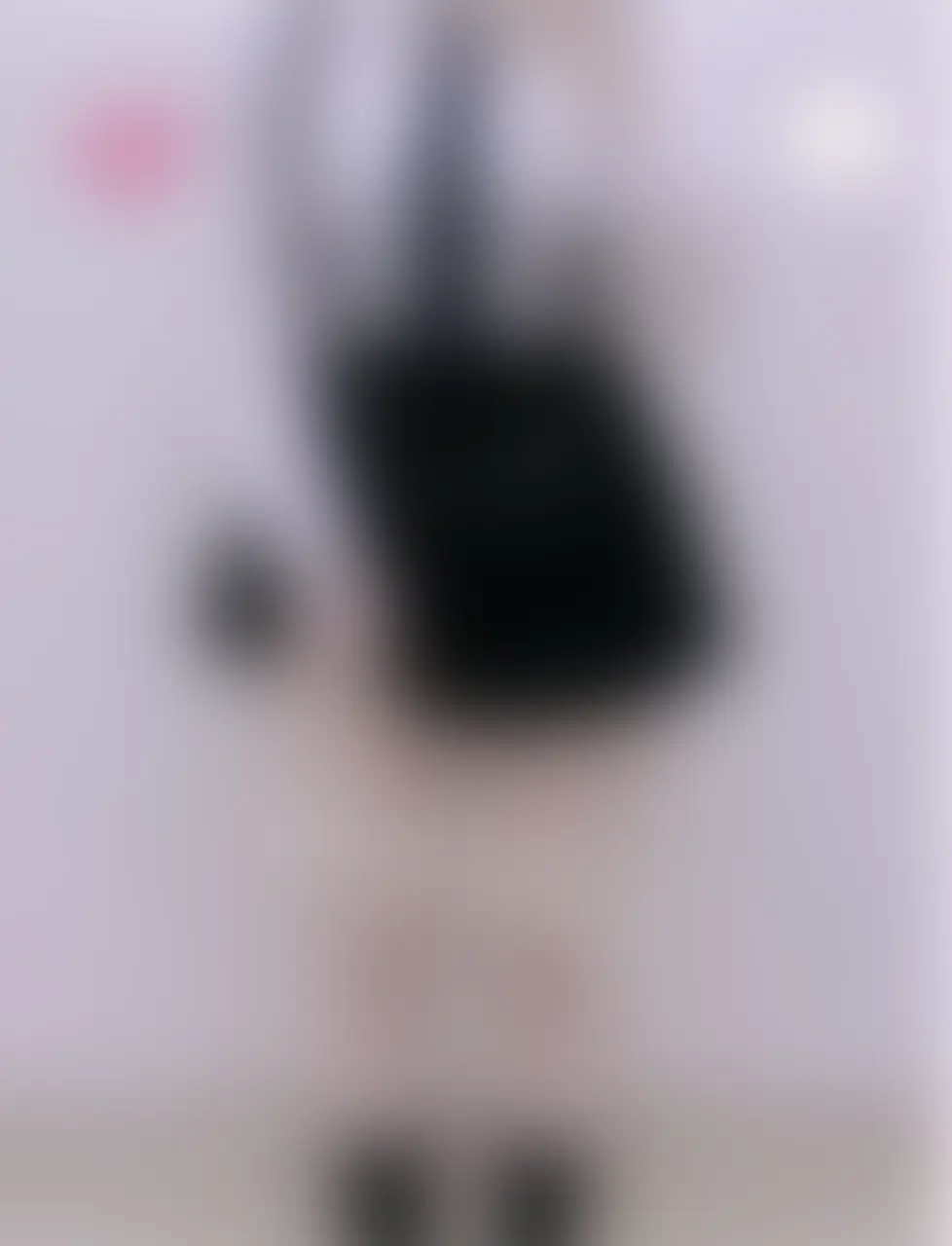 白乃あいり👀「あざとい写真の全身バージョンだよ(ᵕ⸝⸝• · •⸝⸝ᵕ) ちょっとドキッとしたならうれしいな…🫣♡」の投稿サムネイル