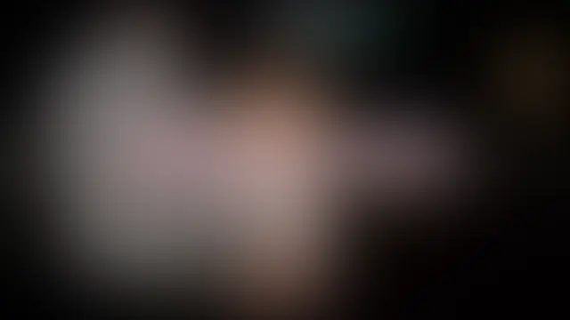 みなと成人映画館!
休み明けオープン直後、まだお客さんもまばらな館内で😃
少し離れたところから見ている方々多数いるものの参加される方は…
【中で出して】と言うのでいつもの様に中出し…
ヤッてる途中で生理になったようでした…😅 (2/2)