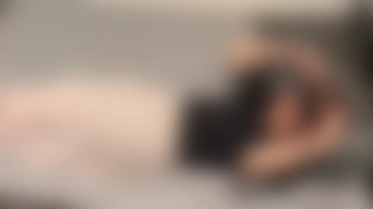 来週入籍して人妻になるOLちゃん
入籍前に種付け中出しsex (2/2)