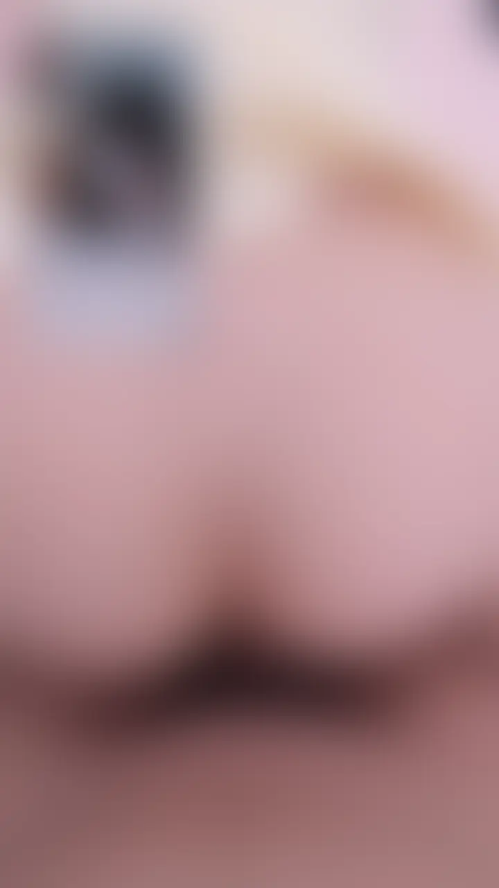 【主観】デカケツに中出ししてもらったよ

ビデオ通話？Be○eal風？な主観とお顔映るようにしてみました♡

録画見直してみたらあんまりザーメン出てこなかったけど、
その後シャワー浴びたらどぽっと出てきてびっくり😳 (2/2)