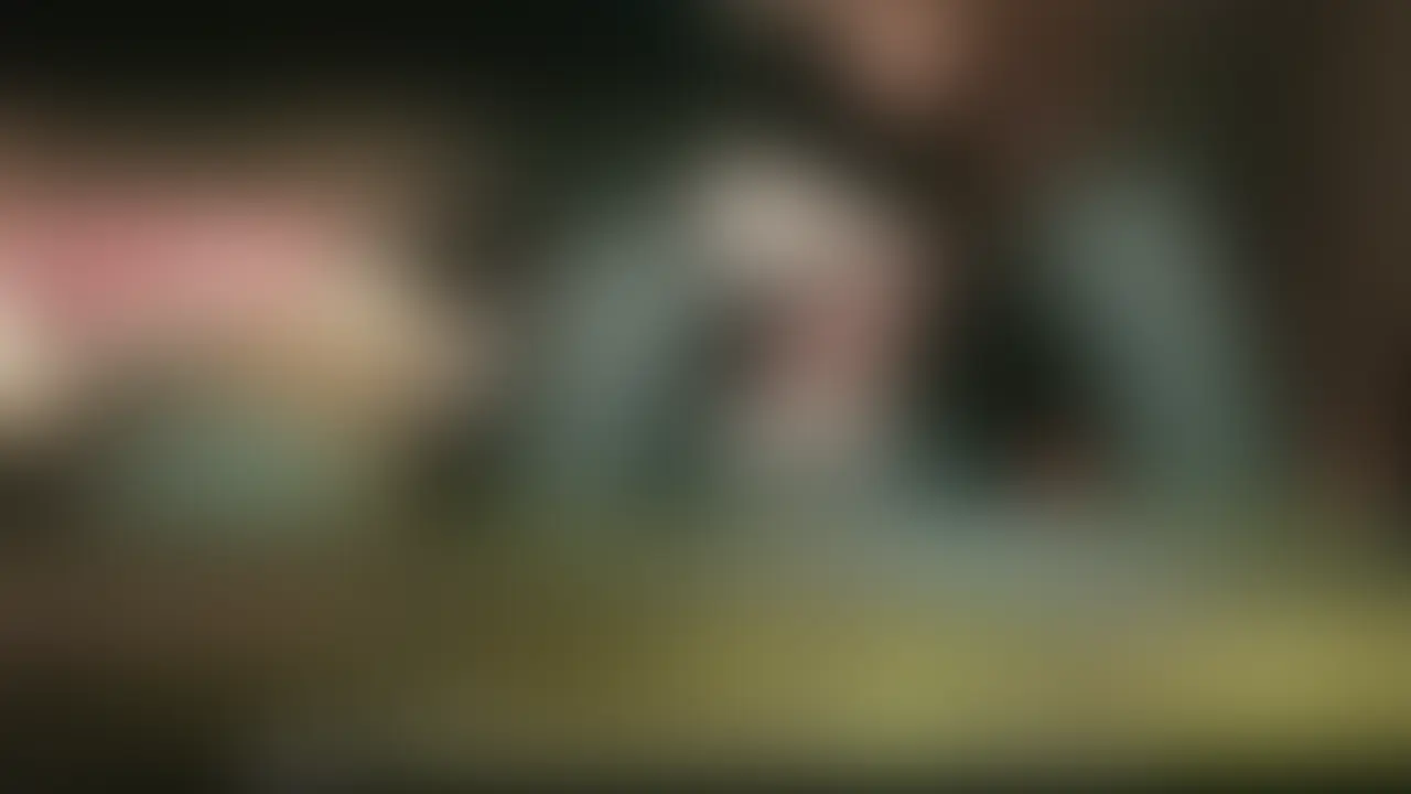 今回はじめて知り合いの男性に妻を預ける事になり、知らない単男性とはまた違った興奮がありました
知り合いに寝取らせたいという願望はあってもなかなか実現できる事では無いので夢のような感じでした
初めは照れくさい様子の妻でしたが、場の雰囲気や触られる気持ち良さに段々とGさんの指示に素直に従い始めていきました
この個室にいつ誰が入ってくるか分からない状況で、年配男性の指に快感を感じて自ら腰を動かしてエッチな声を出していました。 (2/2)