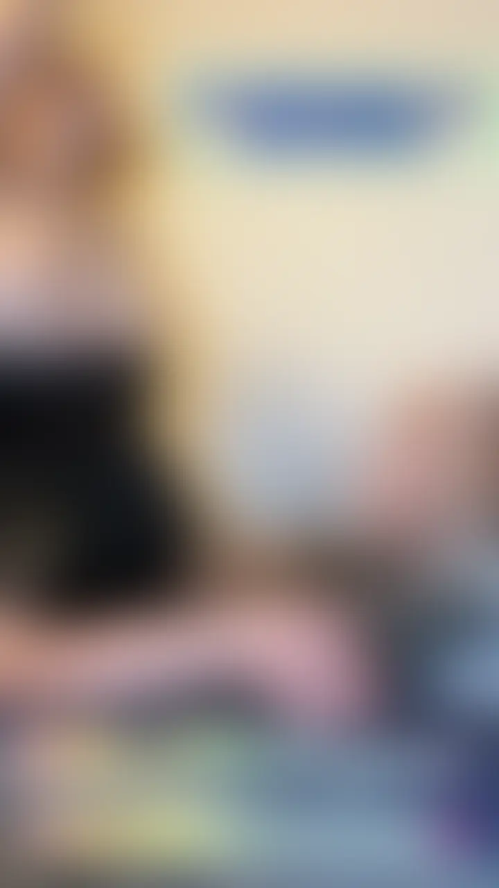 気になるあの子後半戦〜
いちゃいちゃから挿入シーンまでたっぷり詰まった動画です😍
まずは再生ボタン押してみてね!! (2/2)