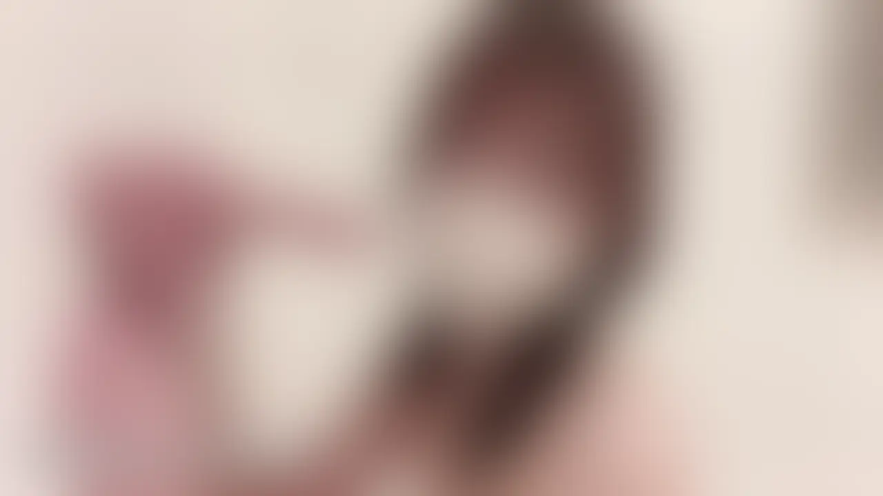 ※この動画に顔のぼかしは入っていません。
こんばんは🌙
アラサーぼっちOLのさおりです。
臭いフェチだから、みんなのおちんぽ嗅ぎたくなっちゃう…🥺🩷
クッサイの嗅いで舐めてもいいかな?
我慢できなくて思い切り腰振っちゃった💗✨ (2/2)