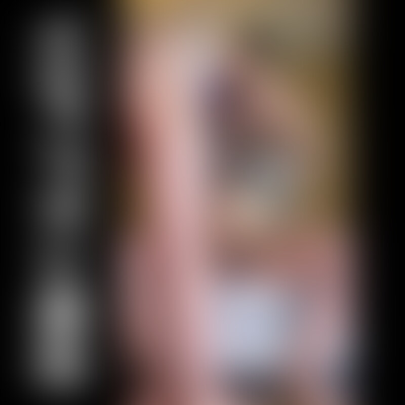 ※この動画は以下の動画のサブアングルです。
https://myfans.jp/posts/23314139-85c4-4e6b-9967-c56abc7fe977
今回の作品は、大人気のあやちゃんによる焦らし作品です!
M男を○○○束テープでぐるぐるに○○○束。そして、口枷を付けた状態での怒涛の責め!
言葉がつかえない状態での極限の責めに興奮レベルはマックス!
パウダーを使ってのフェザータッチで乳首やタマを刺激。冒頭10分以上竿は一切触らずに、竿以外を刺激しまくるのです。
竿を触ってほしくても口枷されているのでしゃべることができません。。。そのもどかしさがたまらん、、、
寸止めシーンは動画の後半だけですが、それまで焦らし責めがすごすぎて鉄用に硬くなる竿。
我慢汁をだらだらと垂らしながら悶えまくるM男作品に仕上がりました!
寸止め回数:3回
寸止め時間:約19分
射精回数:1回 (2/2)