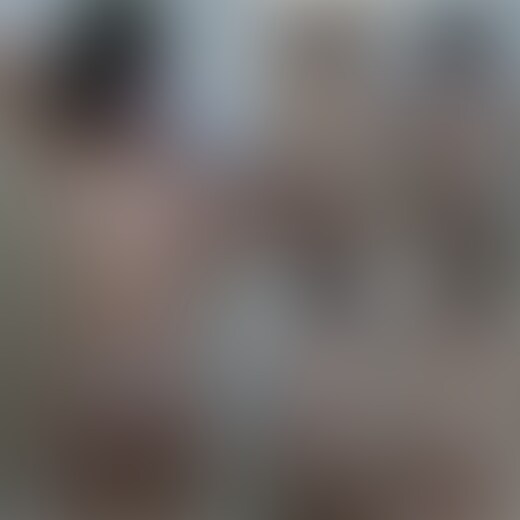 これは更衣室の中に仕掛けられたカメラの禁断映像になります！

制服を脱ぐと真っ白い綺麗な肌に白い下着上下を着ていました。
下着はどことなく○○○っぽくてかわいらしいですね。
控えめな大きなのおっぱいにかわいい童顔がピッタリとマッチしています。

２着目のスケベマリーンちゃんです！
コスプレを確認しながら下着を外そうか迷っています。
意を決したようにブラジャーを外すと、ものすごくピンク色な美乳首ちゃんがポろリと零れ落ちました！
ここまでピンク色で美しい乳首は初めて見ます。
真っ白なおっぱいの先端にコリっと尖るピンク乳首は最高ですね！

そしてついに水着へのお着がえでです。
コスプレを脱ぐとピンク色の乳首ちゃんが再び丸出しになります。
おっぱいを丸出しにしたまま水着の紐をがんばって結んでいる姿が愛らしいです。
パンティもスルッと脱いじゃうと、こちらもピンク色のキレイなパイパンおまんまんです。
とにかく身体のすべてがキレイ過ぎてたまりません。
この身体をおじさんの精液で汚しまくりたいです(笑) (2/2)