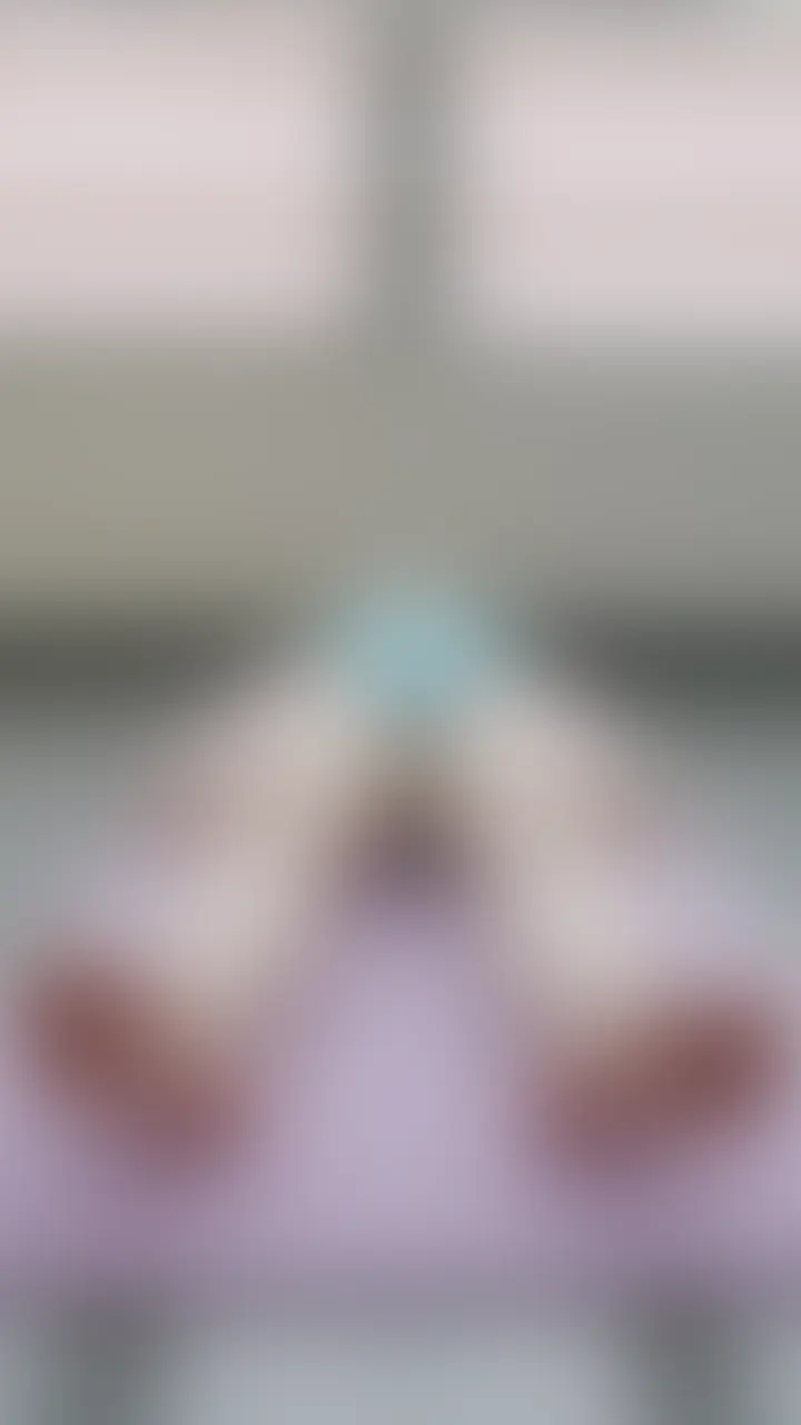 脚を可能な限り身体に引き寄せて伸ばしましょう😋💖 (2/2)