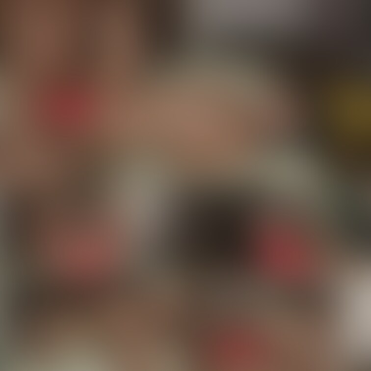 【久美♥地下アイドルをしている俺の彼女♥♥】恋人で、男性経験が俺だけの久美ちゃんに、ハメ撮りで、愛くるしいうぶセックスをしてもらった件
俺たちの身近にいるエロそうでイケてる女を皆様に紹介する企画!
今回は、久美ちゃん(#1)です!!
久美ちゃんは、地下アイドルをしていて、俺の友達のスケコマシの徹君が、SNSでナンパし、何度かデータを重ねていくうちにイイ感じになったので、最近お付き合いを始めました!
しかも久美ちゃんは、徹君とが初めての男性とのお付き合いで、しかも…徹君が初体験だったらしいです!
現在は、徹君と会えば頻繁にセックスをしているらしいですが、まだセックス慣れしていなく、うぶな感じが愛くるしくて良きです!
徹君いわく、「今まで付き合ってきた女(※あやかさん、けいちゃんの動画参照)より、うぶで処女だったから、俺、マジで付き合っている」とのことですが、何故ハメ撮りセックスしている動画を提供してくれたのかは、まったく謎です!
そんな久美ちゃんの、愛くるしいうぶセックスに興味がある方は、是非ポチッとご購入お願いします!
※この商品は、当サイト利用規約、日本国内の法律及び条令に違反する内容は一切含まれておりません。
※この商品の無断転載、転売等の二次利用を一切禁止します。 (2/2)