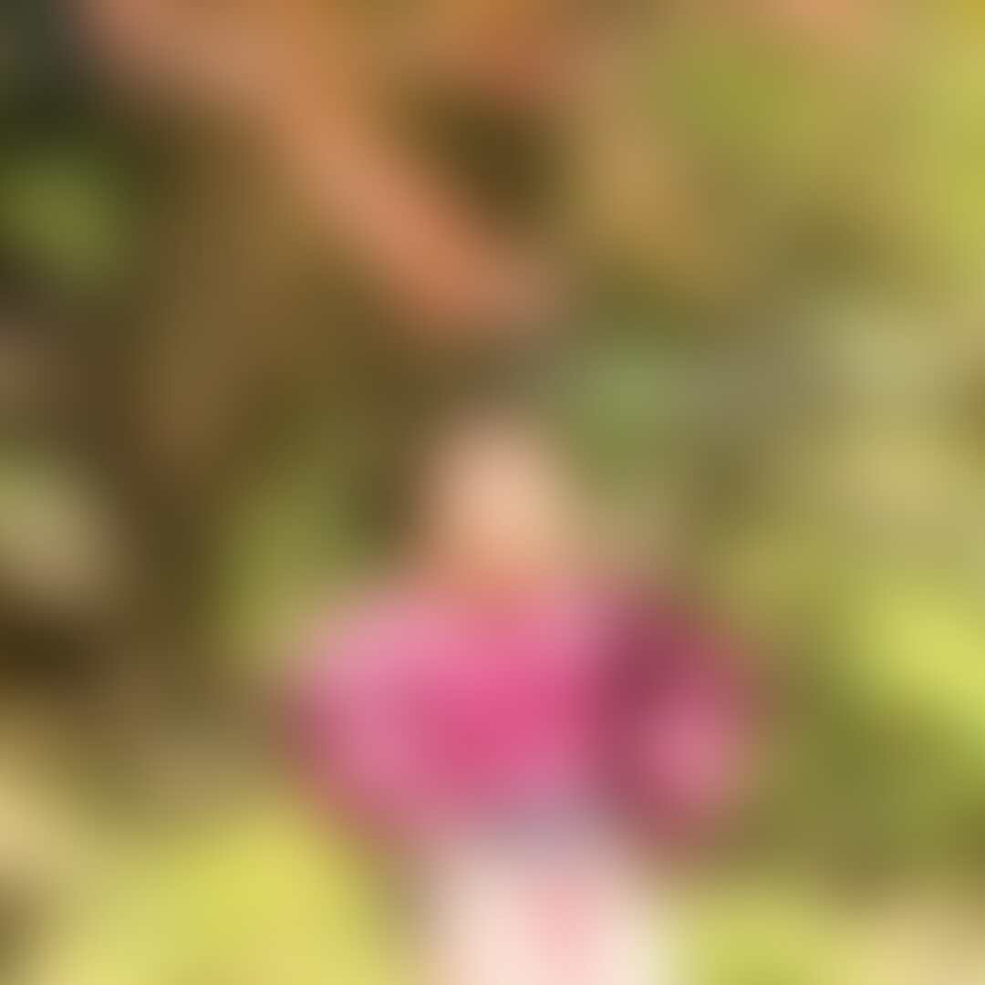 【スタンダードプラン】~紅葉を見に行きました編~公開しました。
紅葉を見に行ってきましたが・・・まだ早かったみたいです(^^;)
葉っぱはまだ緑でしたが赤いTバックパンティーでお楽しみください🍁
見てね♥ (2/2)