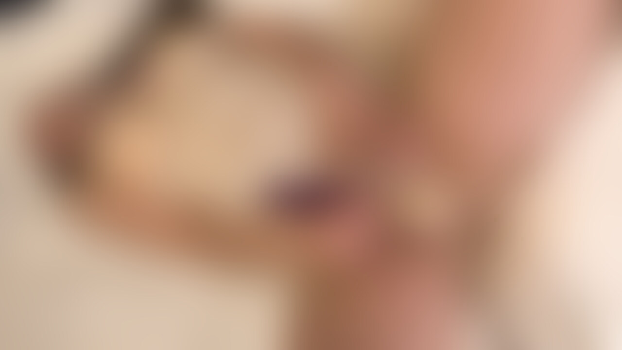 すごくえっちなオナニー動画が撮れたので見て欲しいです💕
お潮がパンティに染みていくところ💦
パンティめくっておまんちゃん💓からお潮がぴゅーーって飛び出すところ💦
綺麗に撮れたので見てください💓
おち🍄ちんから飛び出す濃ゆいものをりこにいっぱい浴びせて欲しいな〜〜〜💖 (2/2)