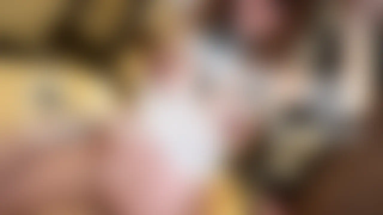 お待たせしました！超乳妊婦さんボテ腹メイド後編になります！
前作はこちら

今作は前作の続編で発射したあともムラムラが止まらなかったのでそのままフェラさせて手錠、首輪をつけておもちゃで快楽責めからオナホ突きしちゃいました (2/2)