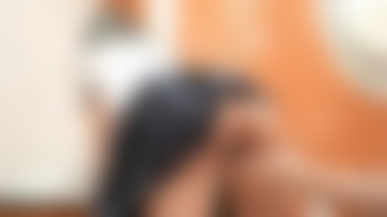 ★潮吹き女子大生をバックで鬼責め★
ディルドをつっこまれながら何度も何度も
絶頂を迎える後ろ姿にキュンキュンです💕 (2/2)