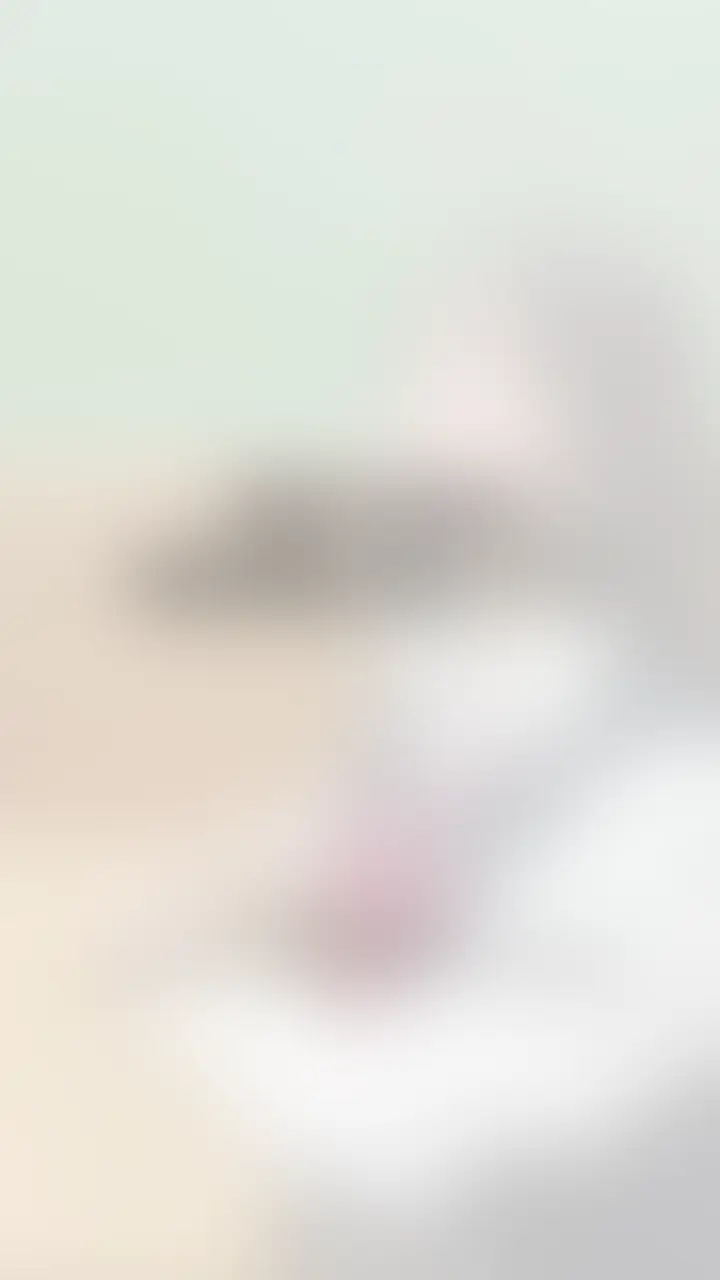 サンプル見ていいなと思ったら、【いいね&ブックマーク】をお願いできますか? 🥺 ✨
________________
こんな私だったって、知ってましたか?
内気な私が、今の私になるまで。
あの頃の3年間、見せちゃいます🥺
今の私を知ってる人に、一番見てほしいです。
恥ずかしい。でも、大切なみなさんに観てほしくて、撮りました。
…気になった人は、見てみてください🧸
________________
※購入者(サブスク含む)特典
今回限定で、
【特別アングルver.のホテル長尺動画】をプレゼントします🎁
動画をゲットするには
以下の①〜③の全てを完了させてください💗
①「あの頃の思い出」動画投稿に「いいね」する
②投稿の「保存ボタン」を押す
③投稿の「コメント欄に」感想を書いていただき、書いていただいた感想の「スクリーンショット」を私に送信してください🩵
※動画を見終わったあとにお願いします🙇♀️
コメントしていただいた内容を確認させていただき次第、 【特別アングルver.のホテル長尺動画】を順番にお送りいたします✨
ホテルで私のことを別アングルで楽しめる…特別な映像になっています。
ぜひ楽しんでいただけると嬉しいです🥰 (2/2)