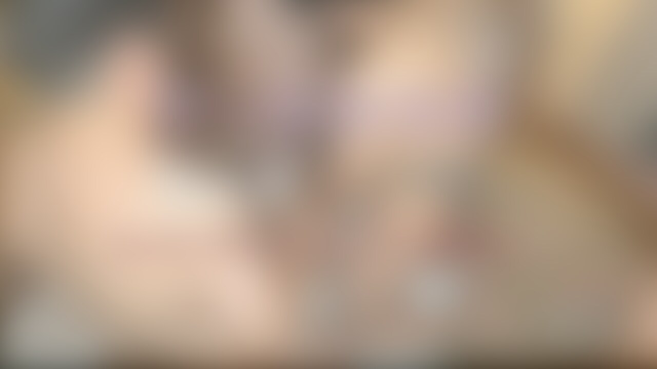 絶頂を迎えても、休む間もなく次のち○こが入ってくる。
イってもイっても終わらない快楽攻め。
ボテ腹を揺らしながオホ声を出し快楽にまみれてく。
変態紳士たちの熱いザーメンが大きくなったボテのにぶっかけられる…
サンジ&なみ、久々の林間プレイ!
次々にまわされぶっかけられる
妊娠8ヶ月のなみを是非ご覧ください! (2/2)