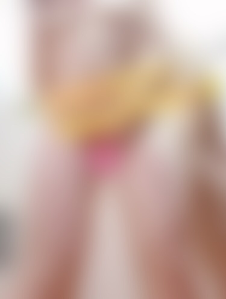 🌼Happyぷらん 動画6分🌼
 単品販売500円🐶
 
 ドキドキの試着室おなにー🙈💞
 ワンピースの下はノーパンノーブラ♡スースーしたままお買い物してたから、試着室入った時にはもう濡れ濡れ(///∇///)ゞ全裸になって、くちゅくちゅしちゃいました♡♡
 
 🍭が入った時には誰もいなかったのに、出たら順番ついてて焦っちゃった💦足元開いてる試着室だったからバレちゃったかなぁ、、💭 (2/2)