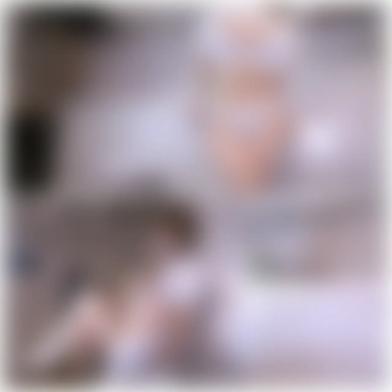 実家のキッチンでおなにーしちゃった、、
いつもより興奮して、白いの出ちゃってたり、潮吹きしちゃってちゃんとお掃除して何事もなく過ごしました、、 (2/2)