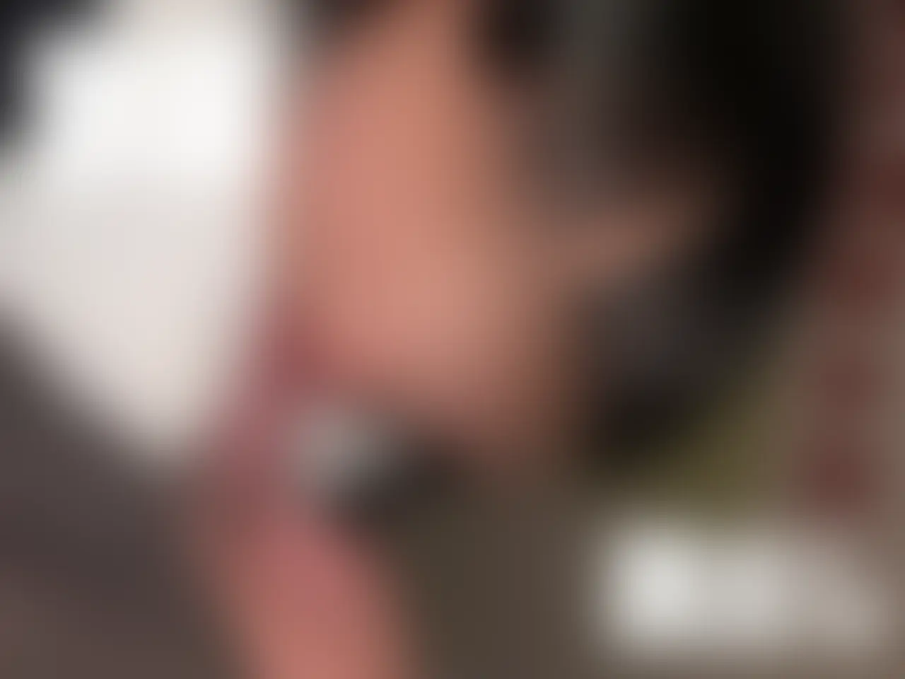 18歳のペットシリーズ②
この子は私に会うまでは経験ほとんど無しの清純な子でした。
経験少ないからこそなんでもできちゃうんです。それが普通だと思ってしまうからww
今回はあってすぐにビルの階段に連れ込んでいきないフェラさせてからおしっこ飲ませます
もしかしてデートするたびに毎回飲まされるの?って思ってるはず (2/2)