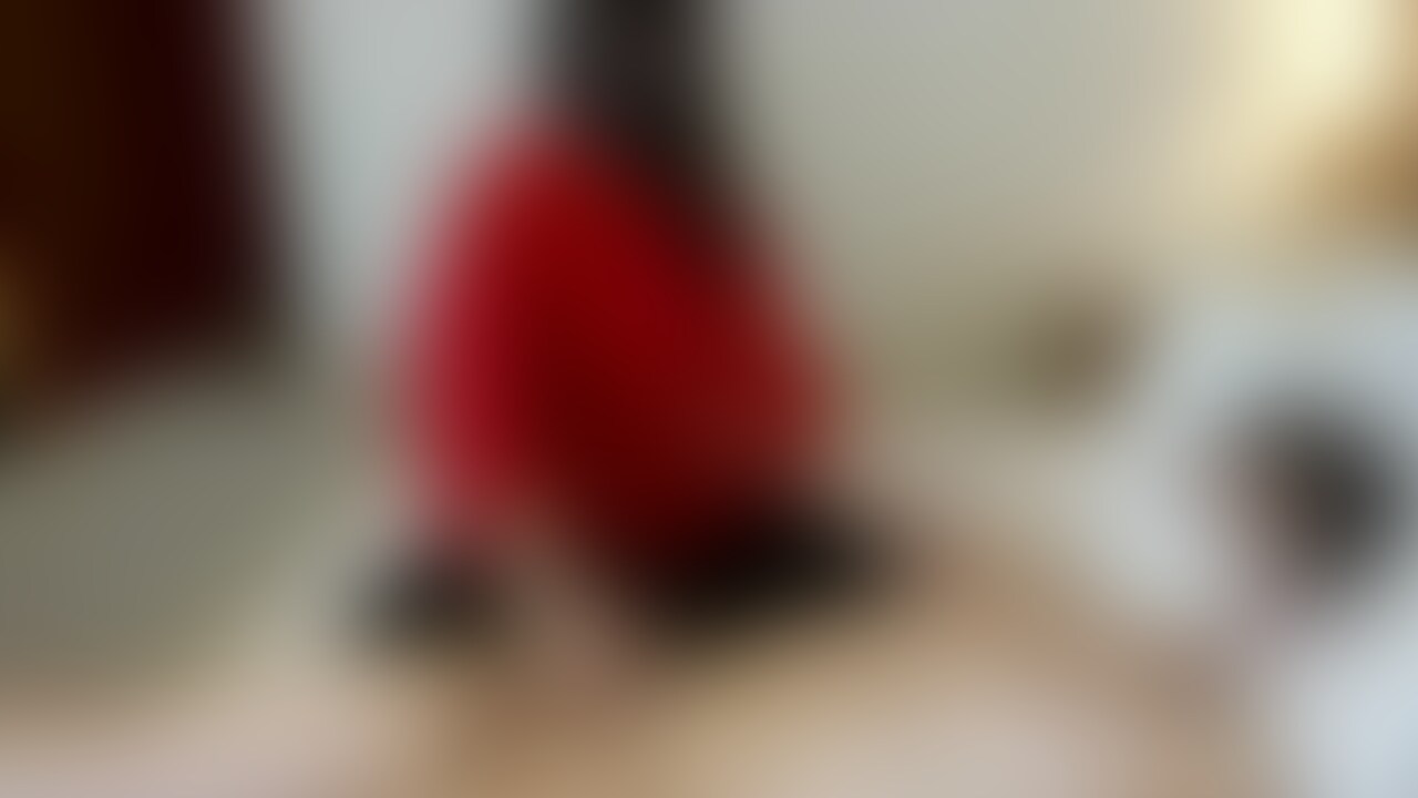 連続寸止め手コキもうららは大好きなの🤭❤️
え？悪魔？違うよー！小悪魔なうららちゃんだよ？❤️

1回イきそうになった後はちょっと休憩してから触ってもイきやすくなってるから必死に我慢してて可愛いの♡

早くイきたい？って聞いたらイきたいですだって🤭
可愛い〜早く気持ちよくイきたいんだって❤️ (2/2)