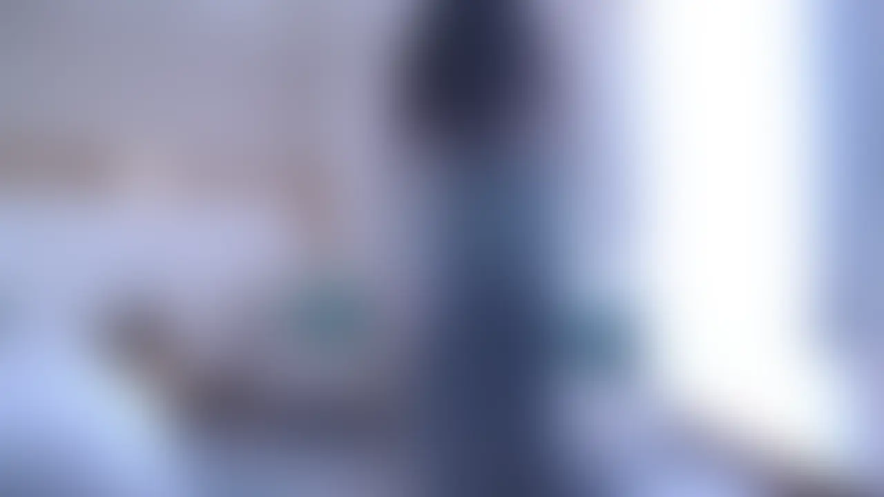 ～彼氏と同棲してからほぼレスになってしまった美巨乳OLと浮気密会～

毎日したいくらい性欲が強いのに、彼氏がエッチしてくれない、、
不満を抑えきれずに密会フォームから連絡くれた26歳の美巨乳OL、Nちゃん。
普段は不動産デベロッパーで営業事務をしているらしい。

誘って断れるのが嫌だからということもあってアランと会うことを決意。
いつも自分の動画を見ながらオナニーしちゃう子が目の前にいる喜びはたまらん、、

筋肉質でむちっとしたカラダがエロすぎて肉棒はバキバキ。
ゴリゴリに奥をいじめながら浮気彼女を食い尽くしてきた。 (2/2)