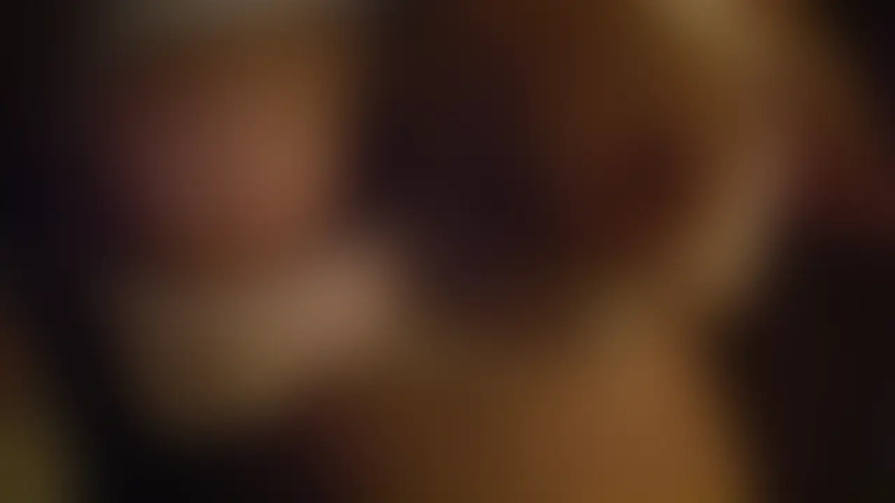 元カノの家で今カレが寝てる横でセックスしたらいつもの倍以上の精子が出た。
セフレの元カノです。おっぱいでかいです。
久しぶりに会った時に、彼氏と同棲し始めたって言い出したんですよ。ちょっとムカつきますよね。
今からお前の家に行くぞって話しになって、当然めちゃ嫌がったんですけど、所詮はどスケベなハメ奴隷なんで最終的にはそれはそれで興奮するかもって思ったんじゃないですかね、なし崩しで家に行くことになりました。
今カレがわりと稼いでるみたいでまあまあ良い所に住んでたんで、更にムカつき度が増して(笑)いつもよりイカせたろと玄関で思ったわけです。
部屋に入ると彼氏は寝てて、元カノはグチョグチョに濡れてて、いつでも挿入OKな感じだったんで即ハメですよ。
あえて声出させるようにガンガン突いて、こいつの身体は知り尽くしてるんで、イカせまくったりました。
はっきり言って、全体的にぽちゃってるんで、まさに肉便器っていうか、セックスする相手としてはほんと最高なんですよ。言うこと聞く奴だし。
だから彼女としては大切にできないけど、セフレとしては続けたいっていうか。まあ、ずるいんですけどね。
俺としてはここで今カレにバレてもいいやっていうか、むしろ起こしたれぐらいの感じで責め続けたんですよ。
1回起きてまじビビリましたけど(笑)、その後も続きやって最後までやりました。
なんというか、今カレの存在で嫉妬とはいかないまでも何か燃えるというか、俺のセフレだって独占欲があってめちゃ興奮したんですよね。
まあ、当然この女も俺とのセックスの方が気持ち良いって言ってるし。
そういう感じで、俺も女もめちゃ興奮していつもより濃密なセックスしたって話です(笑) (2/2)