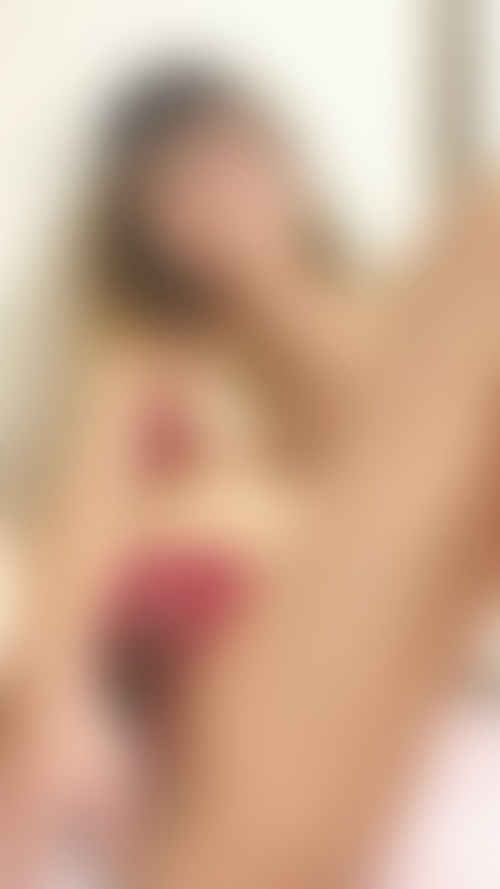 赤のエッチなランジェリーでバイブオナ❤️連続でイッちゃった😍💕💕 (2/2)
