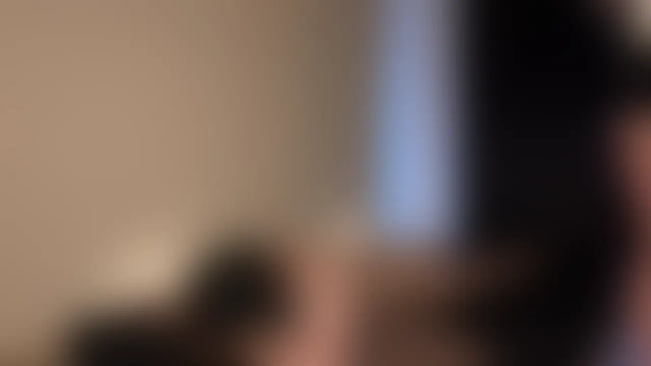 俺のこと覚えてる…?前もしてくれたからいいよね…?服を脱がせるのも忘れチ◯コを思いっきりしゃぶらせられちゃいました…🩷 (2/2)