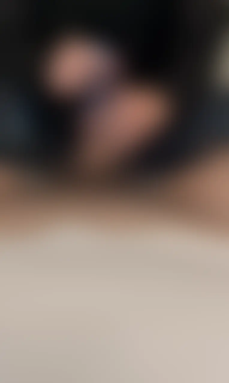 同棲1日目に撮った貴重映像です…!💗
本当に人生で初めてローションを触った感想いいながら手コキしてみました💕
いっぱいつけた方が気持ちいい?🫶 (2/2)