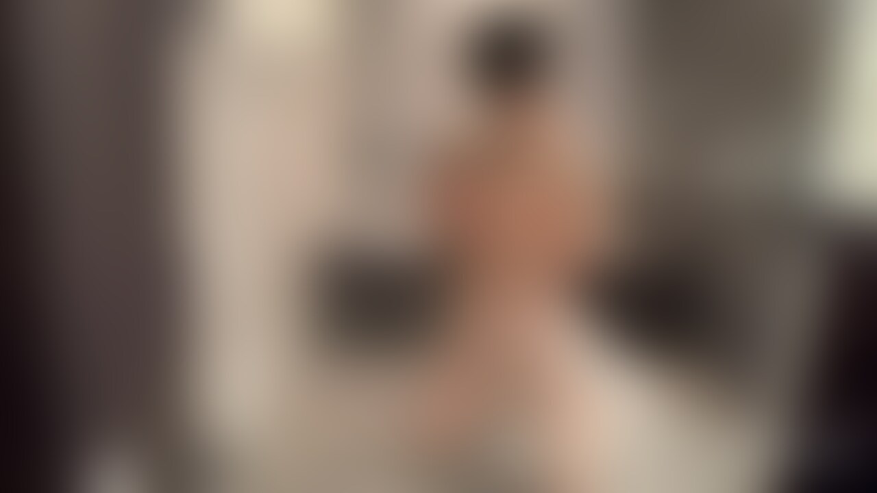 ガラス張りのバスルームはえちぃ💕
今度はスケスケのバスルームでSEXしてみたい! (2/2)
