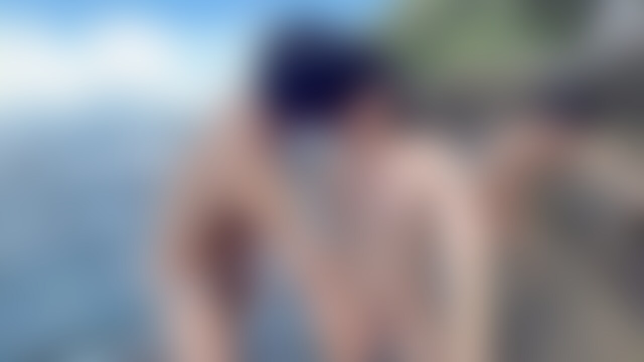 真夏の海岸で生SEXしています(*^^*) sample 1