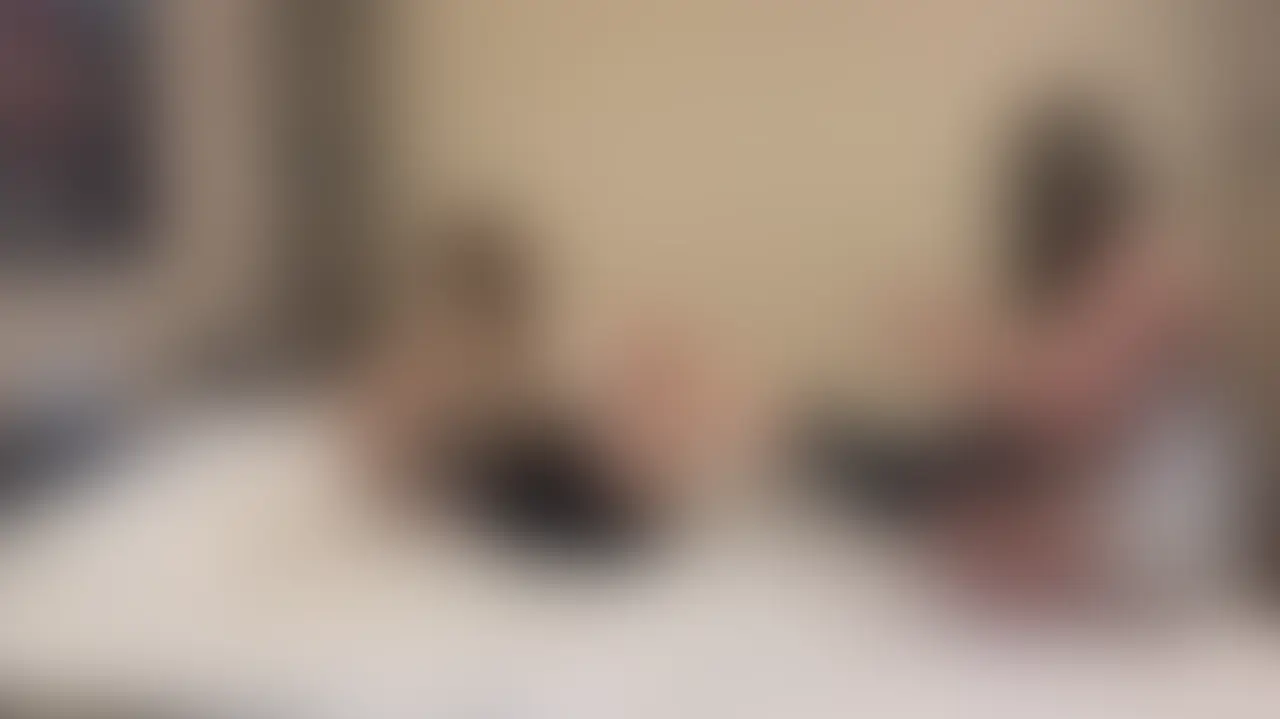 ギャル2人のミニスカボンテージでイチャイチャふた穴SEX💕 (2/2)