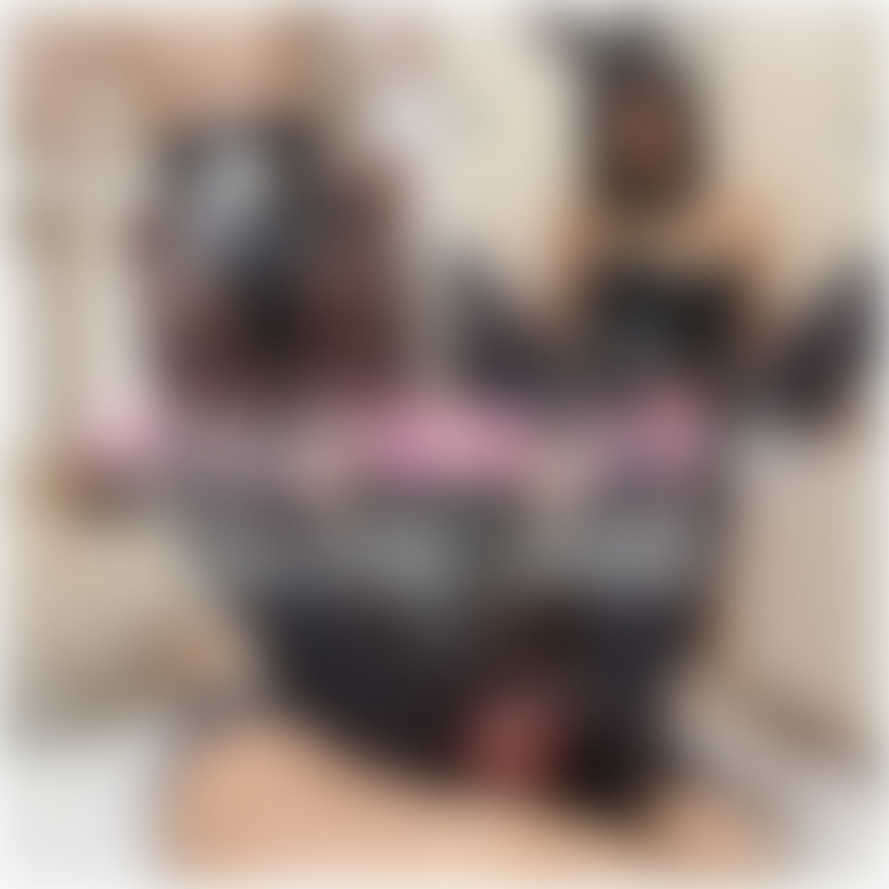 バニこす足コキしたよ🐰久しぶりの足コキ動画〜🥰バニー衣装も新調しました!光沢感があっていい感じ✨耳は安っぽかったので別のもので代用してます🐰足コキした回数も増えてきたのでちょっとずつ上手になってきたかも🥹最後はタイツ足コキのままシコシコして射精させました🍼
【みみからのお願い💕】
♡印をポチッとしてくれると
投稿の励みになります🐬
【有料プラン未入会の方へ🔰】
この動画は1980円で単品購入できます🎥
【プラン入会はこちらから✨】
https://myfans.jp/MimimiCreative/plans
No.273★13:52 (2/2)