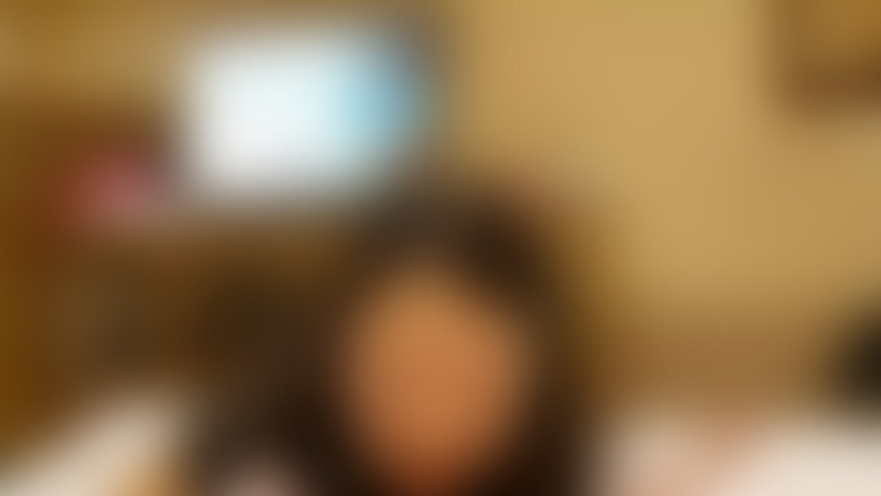 チャイナドレス着衣セックス💞
なぜ脱がないかは、貸出してくれた人の
趣味なのかなぁ😆

最後は大量ぶっかけ😆

ドアップばかりなのでボカシ濃いめですが
チラッと顔も見えますよー (2/2)