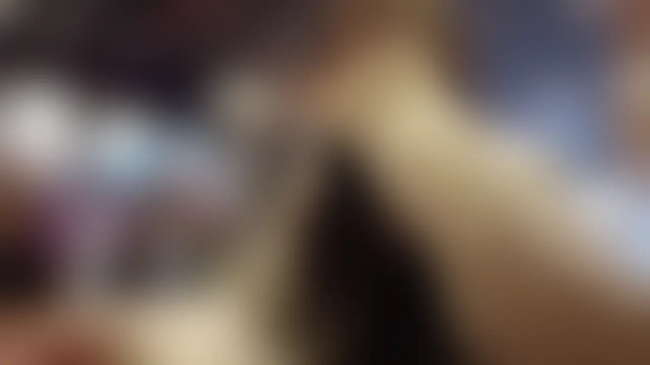 "完全顔出し"ビジュ最強の可愛すぎる同級生と再会お泊まりえっち。約3時間半のお泊まり密会動画を公開しました。スタイルも良いクラスのマドンナとの久しぶりのセックスに興奮が止まりませんでした(完全顔出し本編3時間25分)

 "完全顔出し"です
交渉を重ねて実現しました

再販は未定
今回を逃したらもう二度と 見れないかもしれません。 

【内容詳細】
⚠️この動画はぼくの友達のはるきが出演および撮影しています
久しぶりに再開した幼馴染ちゃん。学校ではいつも一番モテていたクラスのマドンナです。マクドナルドでまったりデート、コンビニデートなど楽しんできました。マクドナルドでは忙しすぎる彼女の私生活についての赤裸々トーク。そのあとはホテルでばちぼこ交尾コース。ラーメンが好きな幼馴染が可愛すぎた。生々しい会話と共にお楽しみください。 (2/2)
