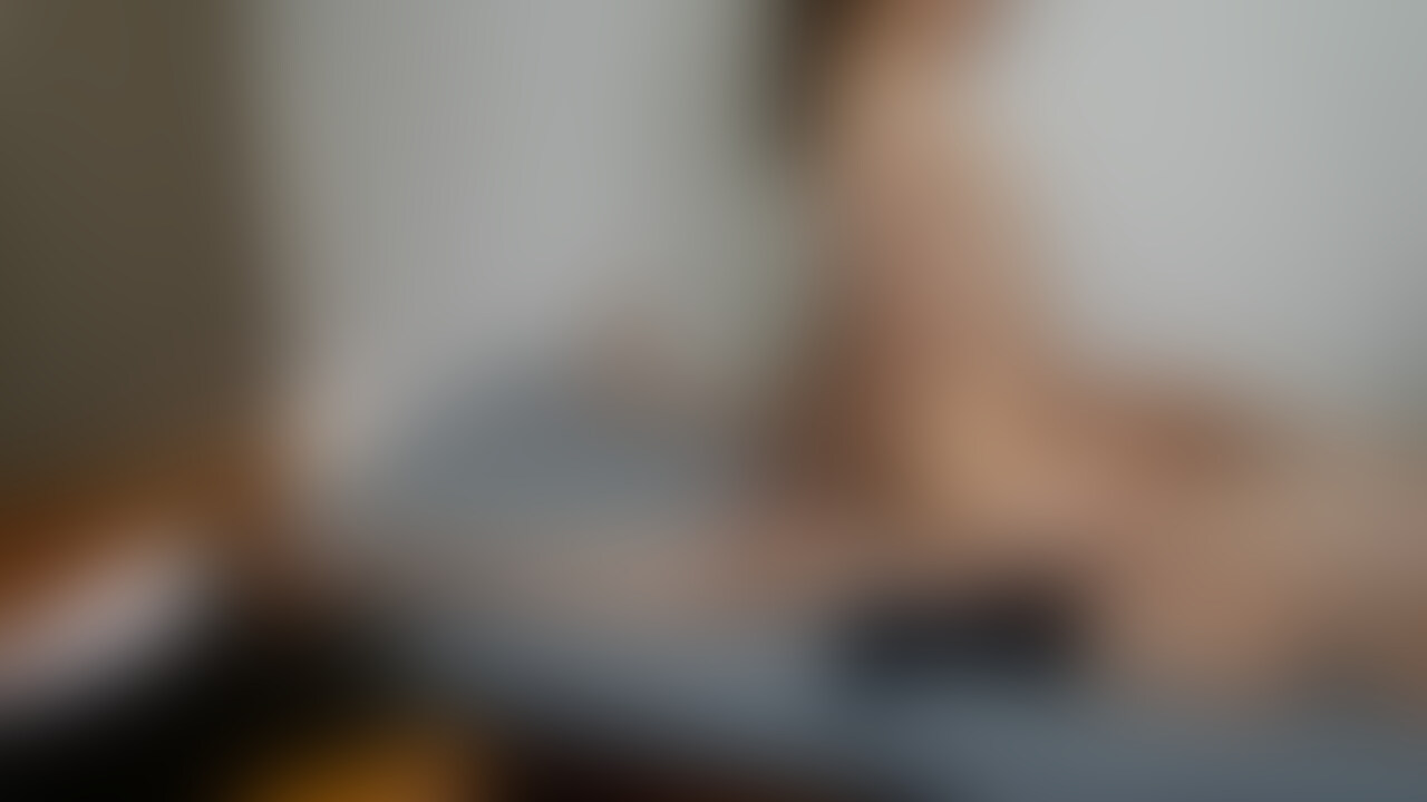 3人合流した事ですしこのまま3Pセックスしちゃいましょうか?
私もさっきフェラできなかったし、ムラムラしたままになちゃってますし激しく責めてほしい。。。
ーーーーーーーーーーーーーーーーーーーーーー
コメントやいいねいただけると嬉しいです。
私たちのTwitterもフォローよろしくお願いします。
・文香❀
https://twitter.com/humika_chan?s=20
・Yoshi
https://twitter.com/Yoshi_NTRRR?s=20 (2/2)