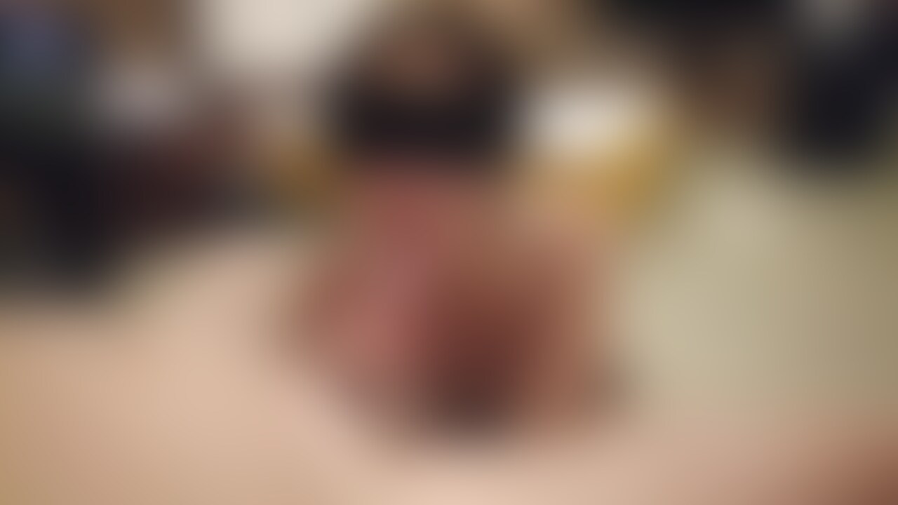 つーです。
性欲お盛んな時期なのか最近エッチが気持ちよすぎてやばい笑
最初のお口のシーンは音がエロいので是非イヤフォンで聞いてみてね。
今月もたくさん投稿できるようにがんばるので沢山応援してくれると嬉しいな♪
見てるみんなにも気持ちよくなってほしいからこんな体位やアングルが見たい!ってどしどしコメントで教えて~💁🏼♀️
動画見終わったらいいねしてくれると嬉しいです♪ (2/2)