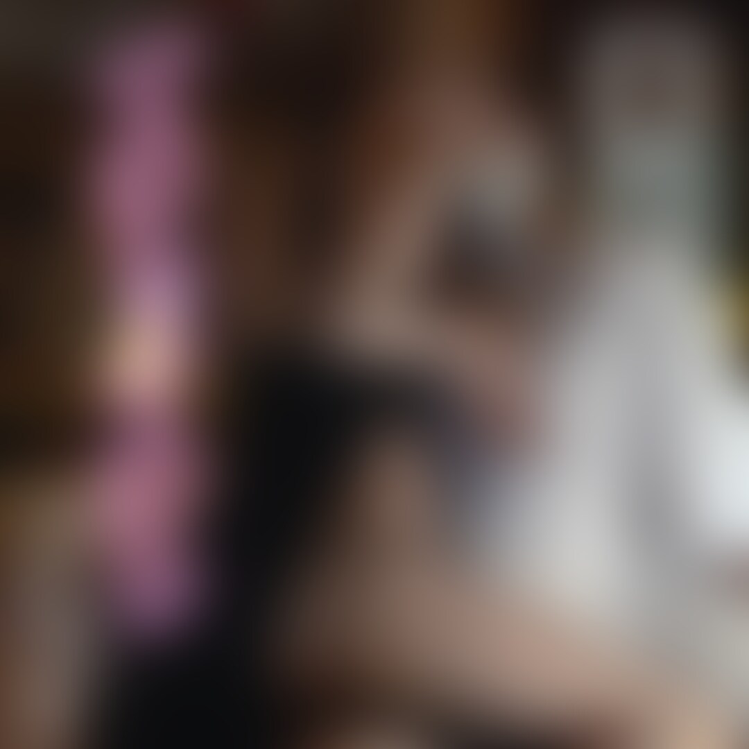 えちすぎるドレスでねっとり濃厚いちゃいちゃプレイ…❤️

久々にめちゃくちゃセクシーなやつ着たから彼氏も大興奮…🥺🩷
いつもよりゆっくり触り合いっこして、お互い感度が高まっちゃいました( ɞ̴̶̷ ̫ ʚ̴̶̷̷ )🩷

こういうねっとりしたえっちって
気持ちいいし幸せだよね🫶

気持ちよすぎてすぐいっちゃいそうだったのはここだけの話、、、💭💭💕 (2/2)