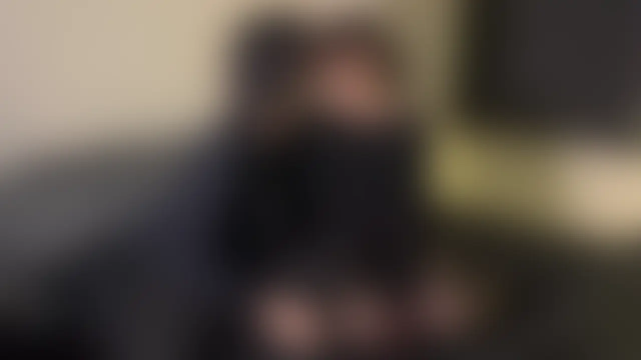 ど変態裏垢女子は喉奥イラマするだけで潮吹くからゴリついてたら
乳首舐め手コキがどちゃえろで攻めるのも上手すぎた (2/2)