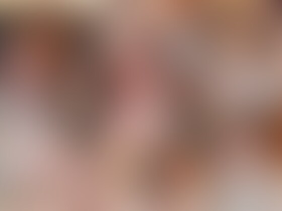 ニューハーフコラボ!今回ははづきちゃんに出演して頂きました
Sっ気が強くガンガン責めてきて性感帯を開発されながらアナルに挿入されガン突き!最後ははづきちゃんに顔射され精液塗れにされながら手コキでフィニッシュさせられてしまいました...
プレイ内容
キス責め
手コキ
相互フェラ
アナル責め
顔射
45分 (2/2)