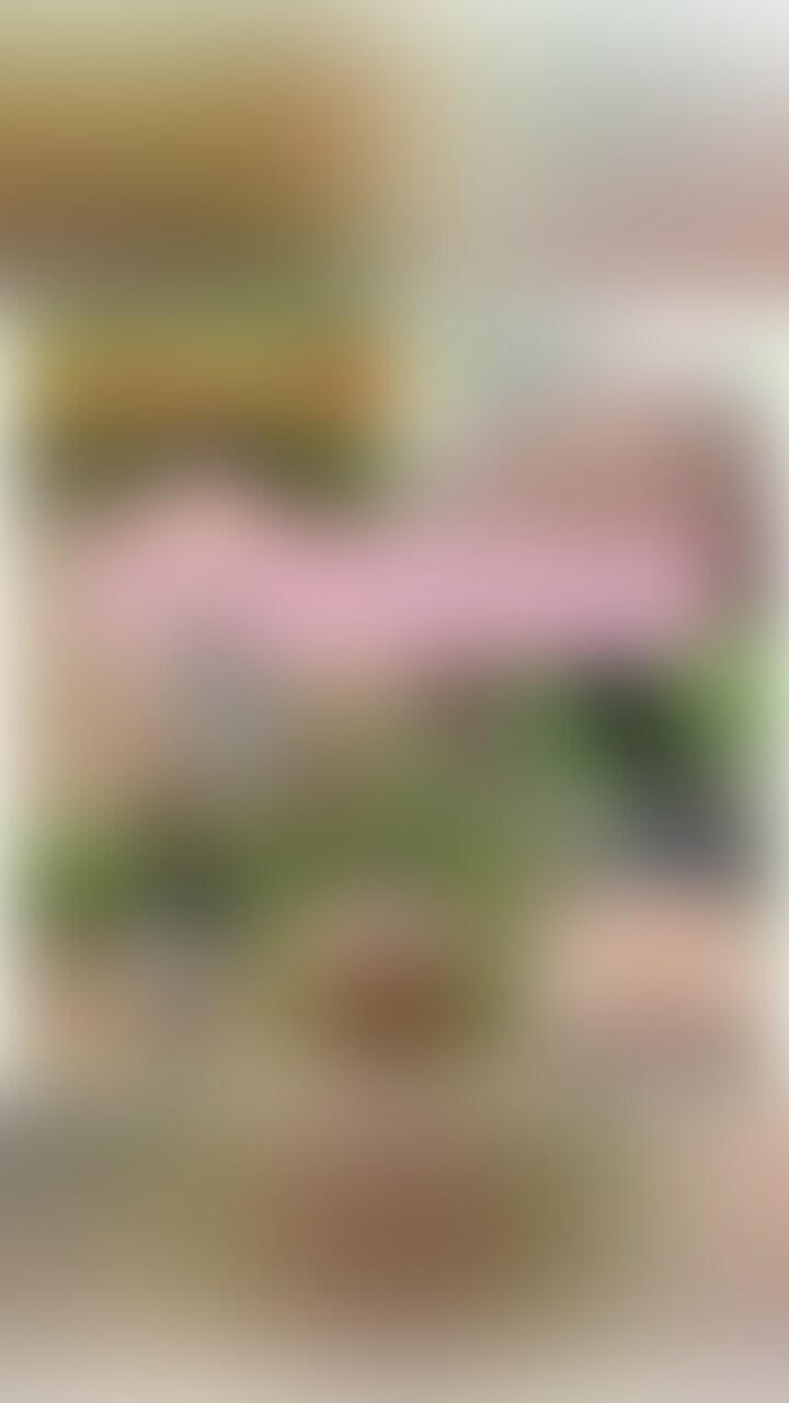 作中50%以上尻動画の尻フェチの為の動画😁
ちょっと画質悪いかもなのでワンコイン500円です😊 (2/2)