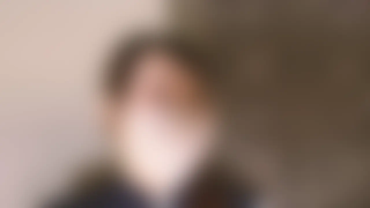 ◎Jカップ爆乳関西ギャルの罵倒セックス
Jカップ爆乳関西ギャルと久々のエッチだが、エッチは好きな人と以外しないので、エッチを頼んだが罵倒されながらセックスされて、最後は中でイクのは禁止され、パイズリ挟射に！！
キスもフェラもアウトでした！ (2/2)