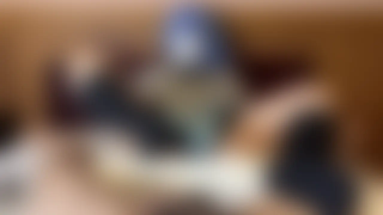 ギャルコス星街◯い◯い合宿でお股もゆるくなってSEX余韻オナニーつき (2/2)
