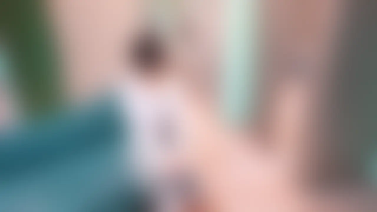 【爆乳男装女子コラボ】いお×七瀬♦️男装女子が女風初体験でイキ狂い【No.2】
オアシス所属の実力派セラピスト「いお」と
爆乳男装女子「七瀬」さんのコラボ企画!
七瀬さんが初めての女風に挑戦。
ホテルで緊張しながら待っていると
塩顔イケメンセラピストいおさんが登場。
静かな空気の中、ひざまずいてのご挨拶。
一通りカウンセリングが終わり、
いよいよ脱衣へ──。
優しく服を脱がせると
七瀬さんの圧巻の爆乳スタイルが・・・
いおさんの泡洗体プレイがスタート。
その指先が触れるたび、
七瀬さんのセクシーな吐息が零れます。
湯船では後ろからハグをし、
全身フェザータッチで体を震わせる七瀬さん。
徐々に盛り上がる二人は、
その余韻を残したままベッドへと・・・。
ストレッチから始まり、オイルマッサージへ。
抑揚のある手技に翻弄され、
オイルまみれの爆乳が揺れるたび、
七瀬さんは声を押し殺しながらも、
次第に我を忘れていく…。
いつしか”ファンタジーマッサージ”へと進み、
クンニ、指入れ、おもちゃプレイへ。
女風初体験の七瀬さんが、
いおさんの極上テクニックに導かれて
“イキ狂う”姿は必見です。
💎いおさんプロフィール
28歳/176cm/セラピスト歴3年
紳士的な立ち振る舞いと、
高度なオイルマッサージ・性感技術で
人気急上昇中。
その穏やかな声と丁寧なタッチに、
心まで解されていく・・・
👠七瀬さんプロフィール
クールで中性的な男装女子。
Hカップの爆乳を持て余しながら、
じわじわと誘惑する“焦らし系”。
主観シチュ・誘惑・乳圧プレイが人気。
※七瀬さんは顔出し不可となります(ぼかしあり) (2/2)