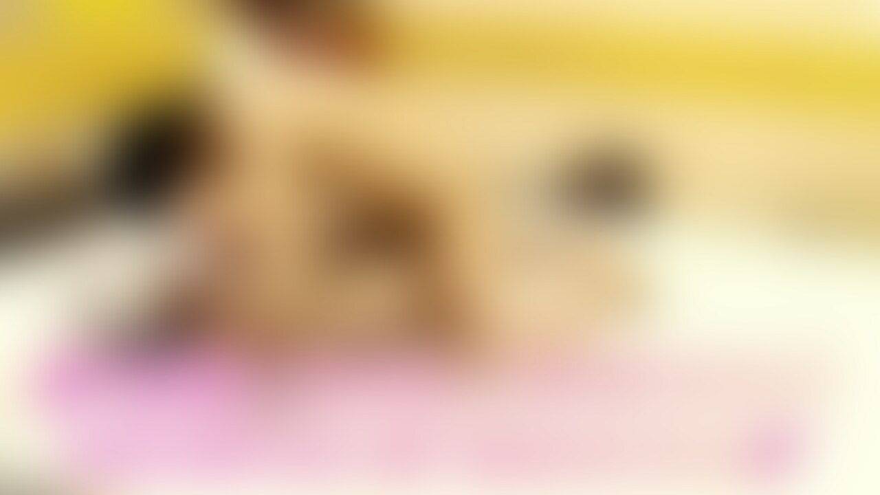 ドライブで手こきされたり、手マンでお互い抜き合ったら我慢できなくなってホテルで求め合う2人。 (2/2)