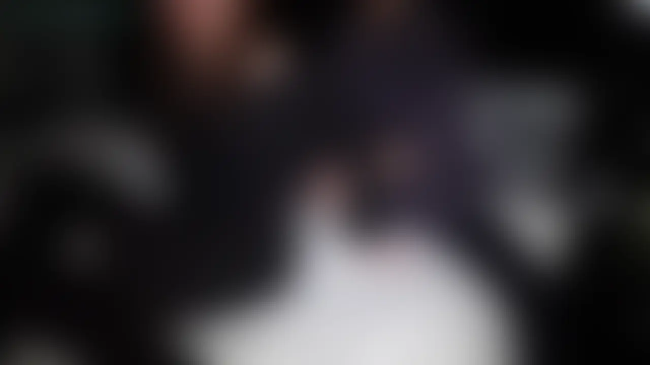 【顔出し】あんまりイくのとかわかんないって言ってたくせに序盤でハメ潮吹きながらイきまくって自分から腰振って勝手にイってはヘタって、また求めてを繰り返すチョロまんギャルに開発しておいた。 (2/2)