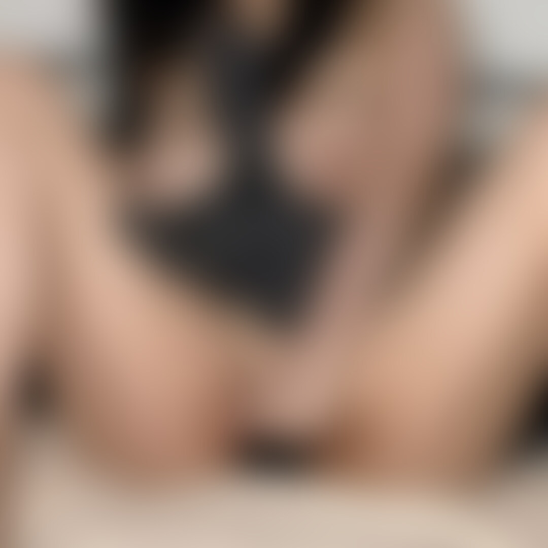 こんばんは〜♡
6月最後の動画です!
裸エプロンのえっちなの見たいとお声をいただいてたので撮ってみました😚
明日は今月最後の動画公開予定です💕 (2/2)